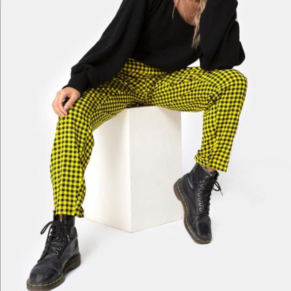 Dastan trousers in medium gingham